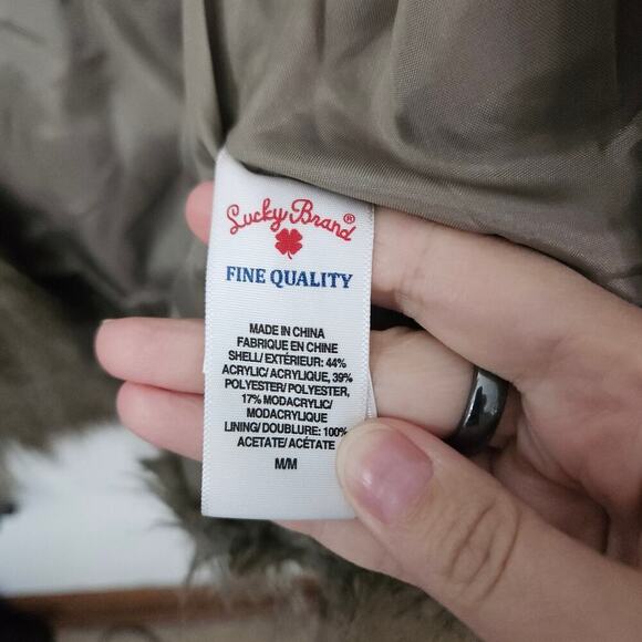 Lucky Brand Womens Faux Fur Cropped Open Front Jacket Coat Sz Medium 3/4 Sleeves - Picture 6 of 6